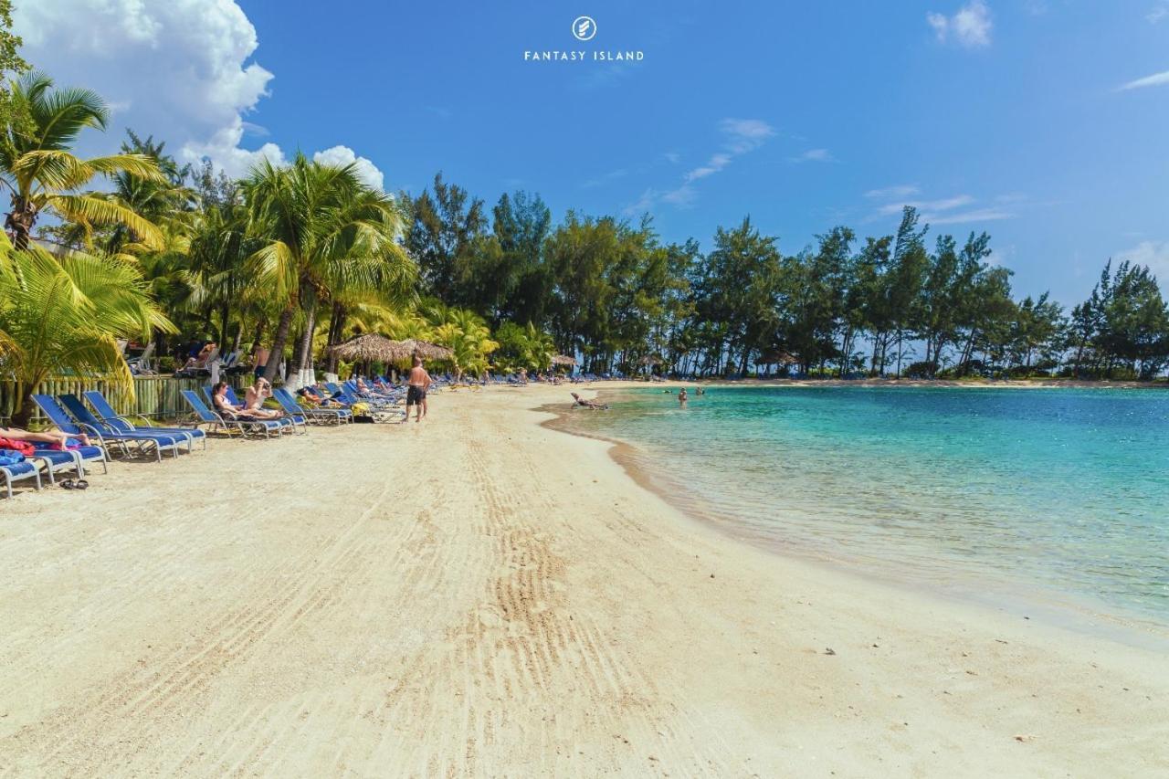 Fantasy Island Beach Resort And Marina First Bight Exteriér fotografie