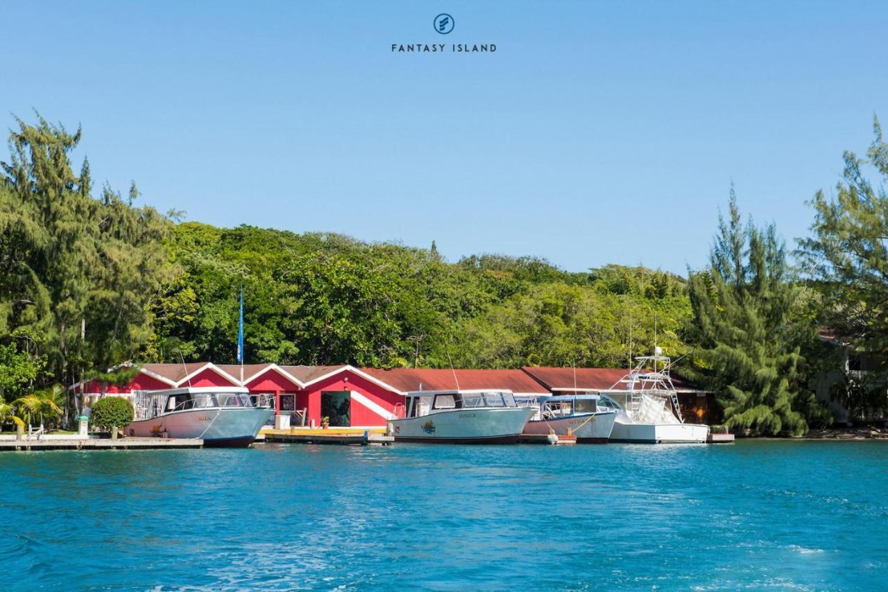 Fantasy Island Beach Resort And Marina First Bight Exteriér fotografie